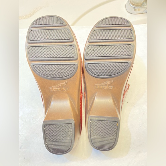 Dansko Mary Jane Clog Size 37 US Women Size 6, excellent condition clean - Picture 5 of 11